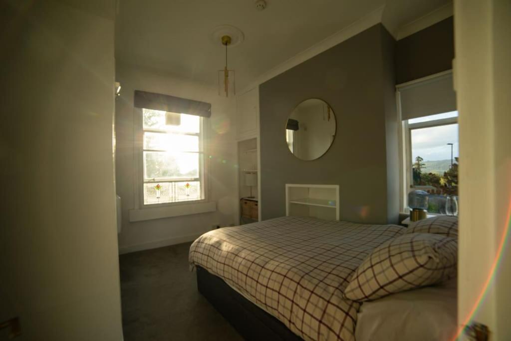 Georgian Gem Free Parking &Views Apartment Bath Exterior foto